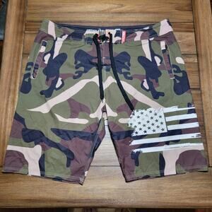 Freedom Industries Mens Green Camo Board Shorts - Size 38